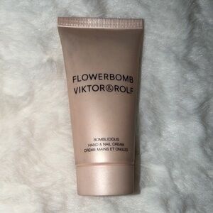 Viktor & Rolf Flowerbomb Bomblicious Hand & Nail Cream - Cream 50ml